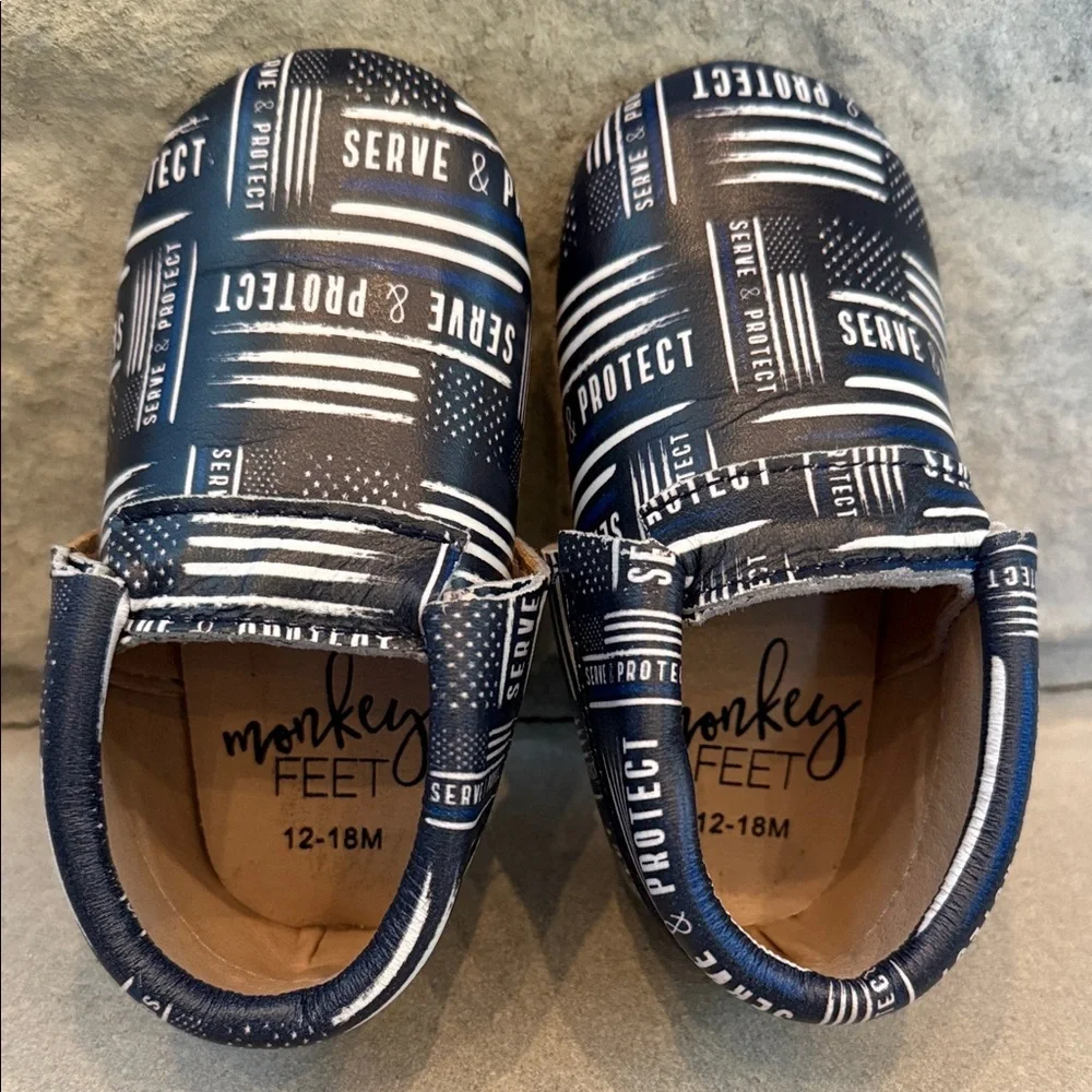 Monkey Feet Navy Blue White Kids Moccasin Shoes To Serve & Protect Sz. 12-18mos
